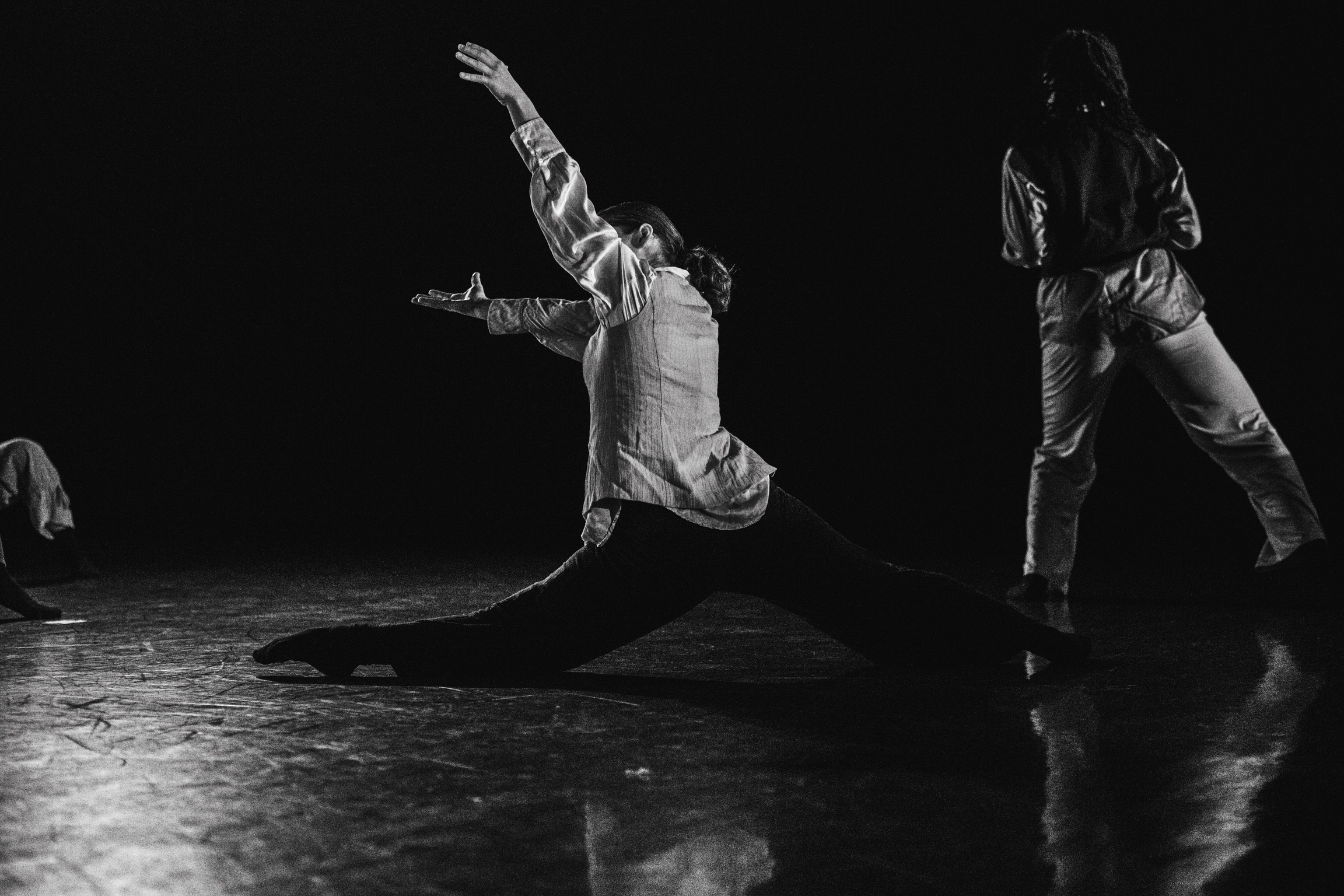 Dani Berman performing