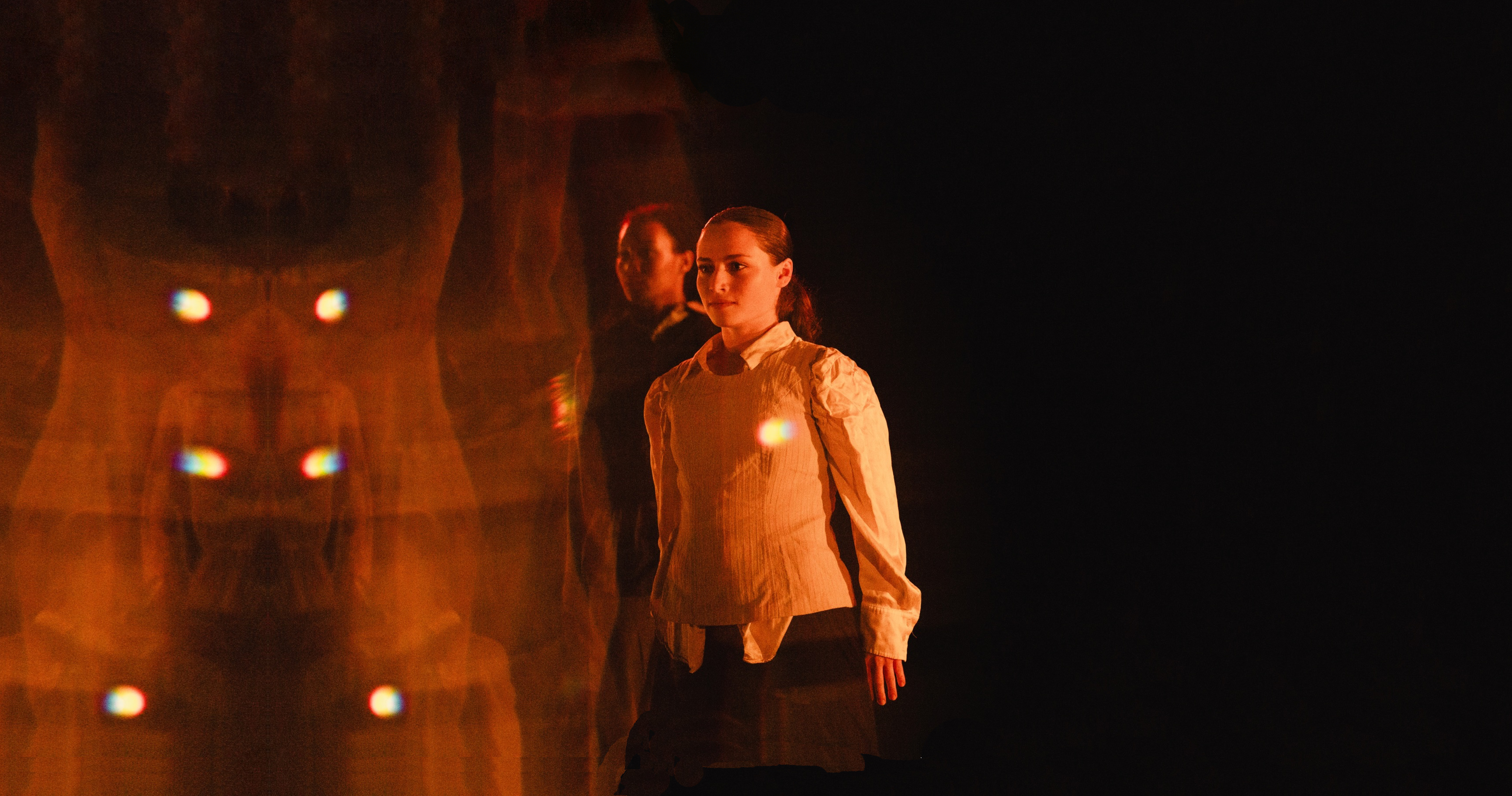 Dani Berman performing